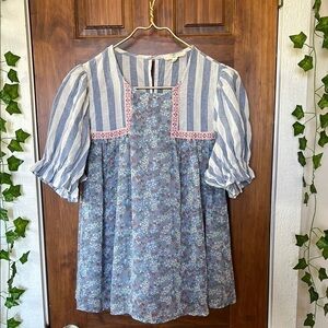 ENTRO Floral and Striped Blouse with Puffed Sleeves | S